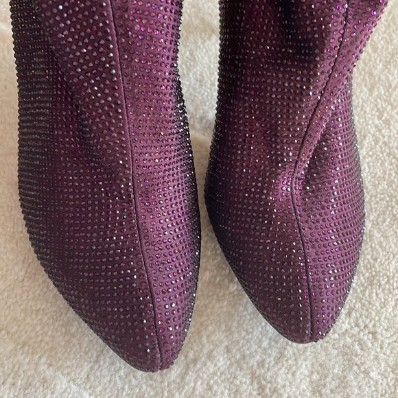Maroon glitter high heel booties. - Picture 7 of 8